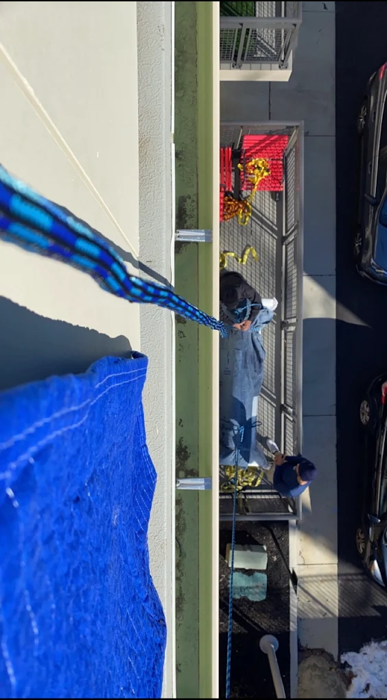 Rope hoist seen from three floors up
